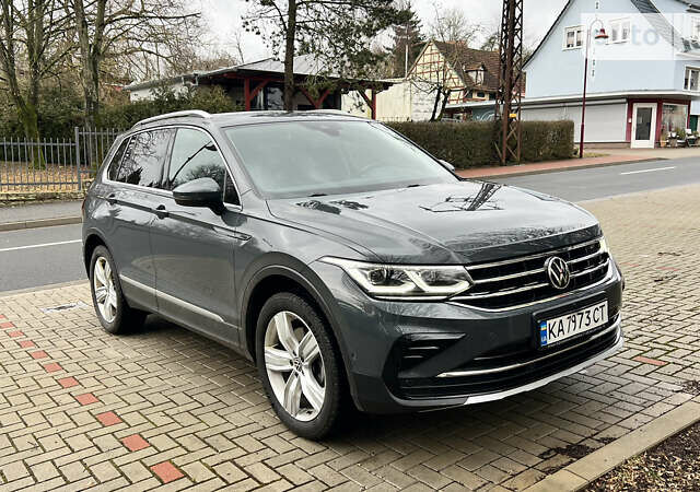 Серый Фольксваген Тигуан, объемом двигателя 1.98 л и пробегом 88 тыс. км за 43106 $, фото 1 на Automoto.ua