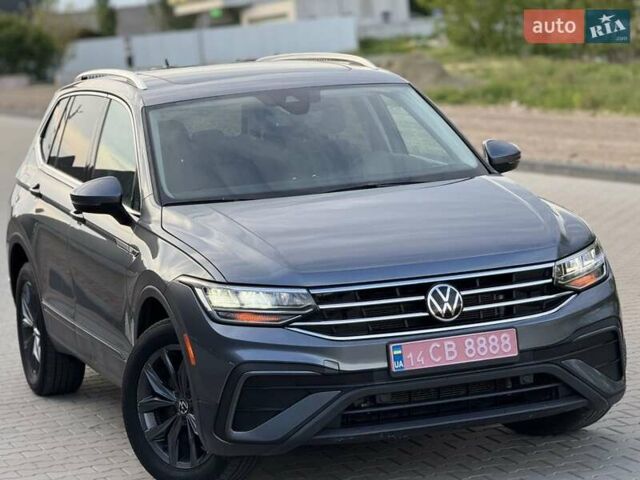 Сірий Фольксваген Тігуан, об'ємом двигуна 2 л та пробігом 88 тис. км за 21700 $, фото 1 на Automoto.ua