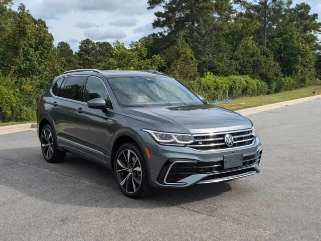 Сірий Фольксваген Тігуан, об'ємом двигуна 2 л та пробігом 26 тис. км за 21200 $, фото 1 на Automoto.ua