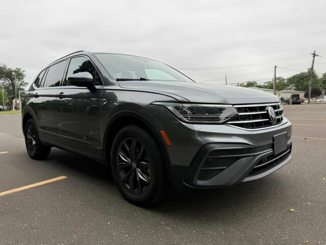 Сірий Фольксваген Тігуан, об'ємом двигуна 2 л та пробігом 27 тис. км за 11900 $, фото 1 на Automoto.ua