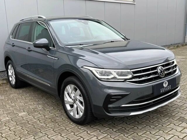 Серый Фольксваген Тигуан, объемом двигателя 2 л и пробегом 13 тыс. км за 17000 $, фото 1 на Automoto.ua