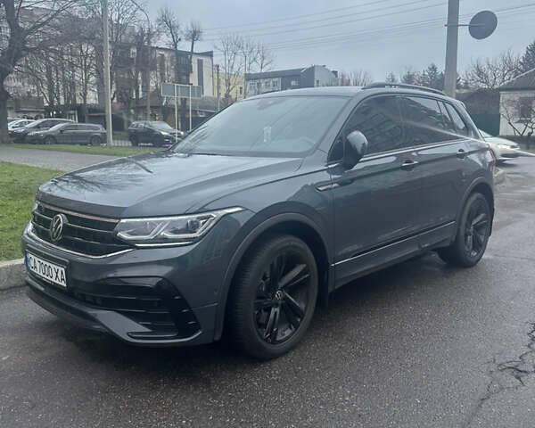 Серый Фольксваген Тигуан, объемом двигателя 1.98 л и пробегом 49 тыс. км за 40000 $, фото 1 на Automoto.ua