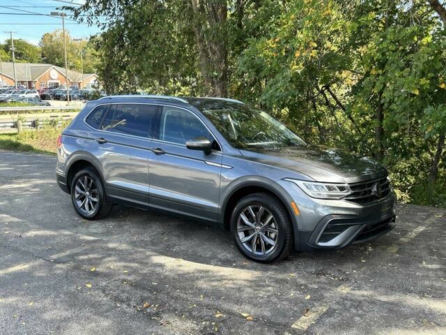 Серый Фольксваген Тигуан, объемом двигателя 2 л и пробегом 29 тыс. км за 10300 $, фото 1 на Automoto.ua