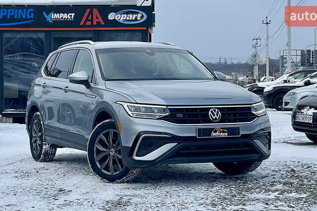 Серый Фольксваген Тигуан, объемом двигателя 2 л и пробегом 61 тыс. км за 26800 $, фото 1 на Automoto.ua