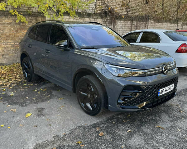 Сірий Фольксваген Тігуан, об'ємом двигуна 1.97 л та пробігом 22 тис. км за 47900 $, фото 1 на Automoto.ua