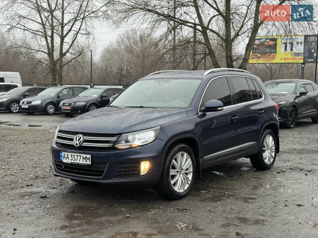 Синий Фольксваген Тигуан, объемом двигателя 1.98 л и пробегом 203 тыс. км за 12000 $, фото 1 на Automoto.ua