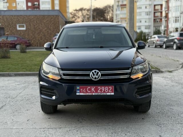 Синий Фольксваген Тигуан, объемом двигателя 2 л и пробегом 210 тыс. км за 9800 $, фото 1 на Automoto.ua