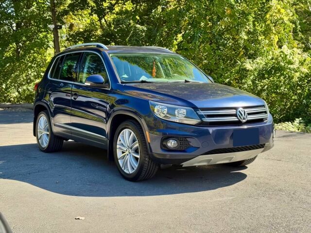 Синій Фольксваген Тігуан, об'ємом двигуна 2 л та пробігом 87 тис. км за 4500 $, фото 1 на Automoto.ua