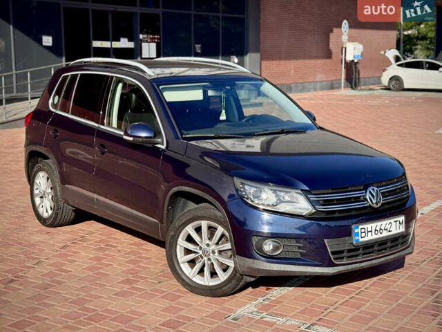 Синий Фольксваген Тигуан, объемом двигателя 2 л и пробегом 121 тыс. км за 16800 $, фото 1 на Automoto.ua