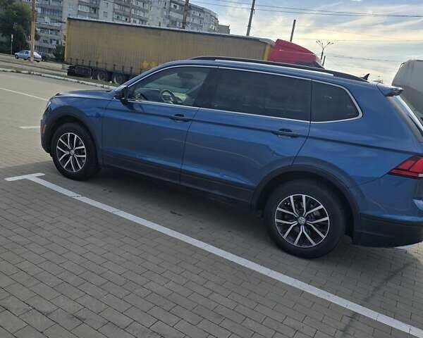 Синий Фольксваген Тигуан, объемом двигателя 1.98 л и пробегом 106 тыс. км за 18500 $, фото 1 на Automoto.ua