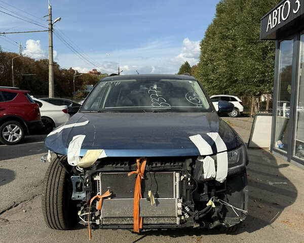 Синий Фольксваген Тигуан, объемом двигателя 2 л и пробегом 128 тыс. км за 18500 $, фото 1 на Automoto.ua