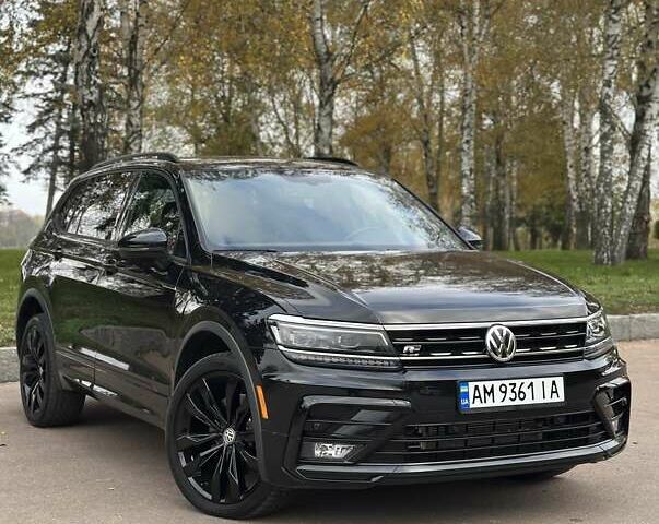 Синий Фольксваген Тигуан, объемом двигателя 2 л и пробегом 72 тыс. км за 26999 $, фото 1 на Automoto.ua