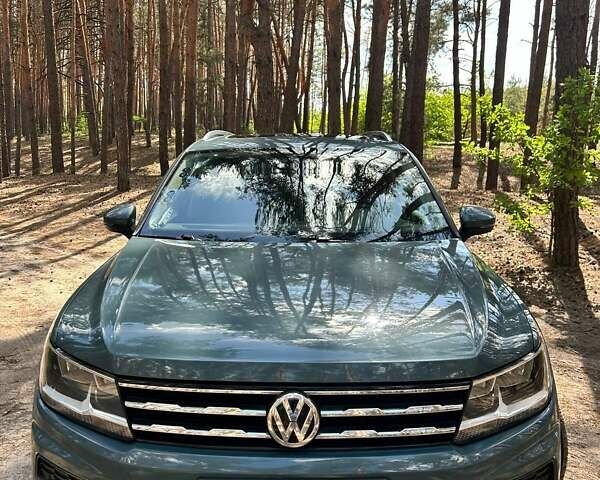 Синий Фольксваген Тигуан, объемом двигателя 1.98 л и пробегом 107 тыс. км за 22000 $, фото 1 на Automoto.ua