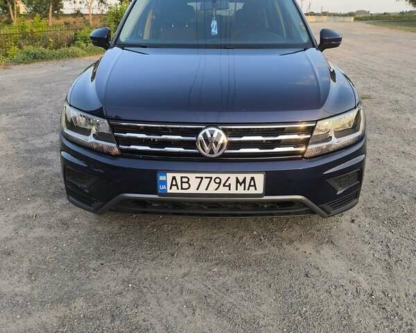 Синий Фольксваген Тигуан, объемом двигателя 1.98 л и пробегом 103 тыс. км за 17700 $, фото 1 на Automoto.ua