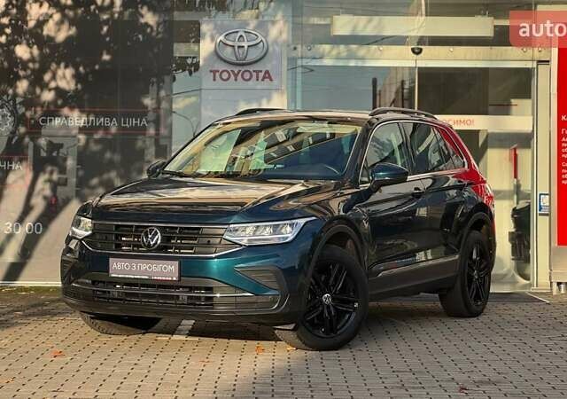 Синий Фольксваген Тигуан, объемом двигателя 1.97 л и пробегом 21 тыс. км за 33722 $, фото 1 на Automoto.ua