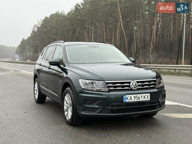 Зеленый Фольксваген Тигуан, объемом двигателя 1.98 л и пробегом 170 тыс. км за 18499 $, фото 1 на Automoto.ua
