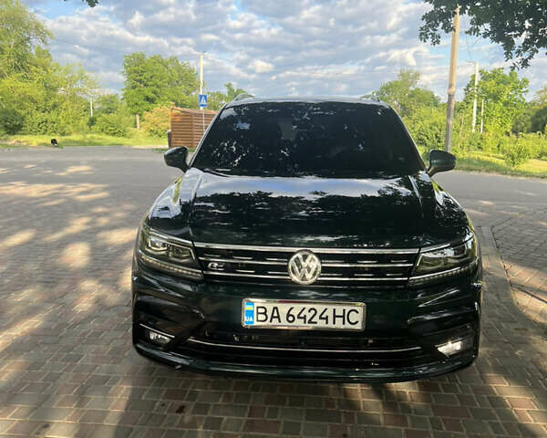 Зеленый Фольксваген Тигуан, объемом двигателя 1.98 л и пробегом 122 тыс. км за 22000 $, фото 1 на Automoto.ua