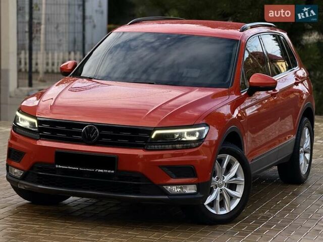 Оранжевый Фольксваген Тигуан, объемом двигателя 1.98 л и пробегом 161 тыс. км за 23900 $, фото 1 на Automoto.ua