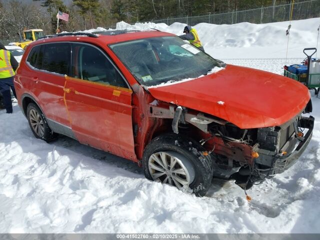Помаранчевий Фольксваген Тігуан, об'ємом двигуна 2 л та пробігом 185 тис. км за 12150 $, фото 1 на Automoto.ua