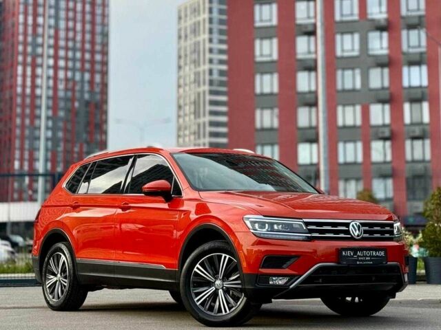 Оранжевый Фольксваген Тигуан, объемом двигателя 2 л и пробегом 46 тыс. км за 22500 $, фото 1 на Automoto.ua
