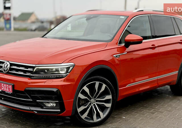 Оранжевый Фольксваген Тигуан, объемом двигателя 2 л и пробегом 152 тыс. км за 25900 $, фото 1 на Automoto.ua