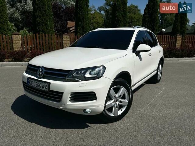 Белый Фольксваген Туарег, объемом двигателя 3.6 л и пробегом 134 тыс. км за 14000 $, фото 1 на Automoto.ua