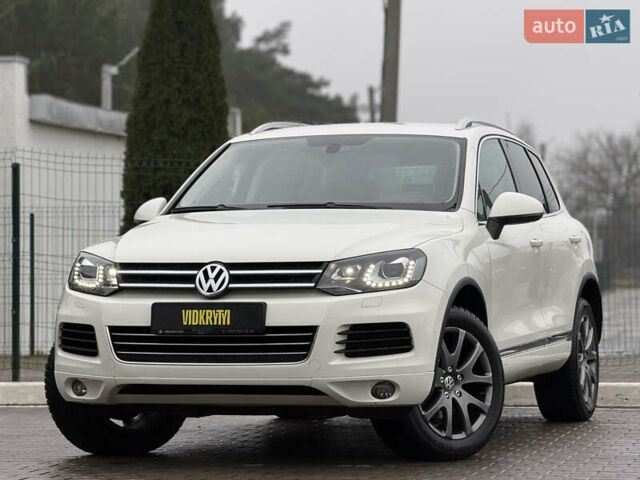 Белый Фольксваген Туарег, объемом двигателя 2.97 л и пробегом 189 тыс. км за 17450 $, фото 1 на Automoto.ua