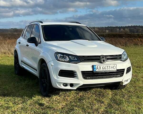 Белый Фольксваген Туарег, объемом двигателя 2.97 л и пробегом 226 тыс. км за 18888 $, фото 1 на Automoto.ua