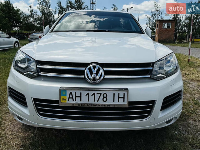 Білий Фольксваген Туарег, об'ємом двигуна 2.97 л та пробігом 222 тис. км за 20000 $, фото 1 на Automoto.ua