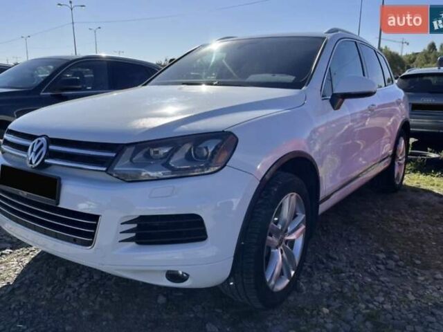 Белый Фольксваген Туарег, объемом двигателя 3.6 л и пробегом 135 тыс. км за 16500 $, фото 1 на Automoto.ua