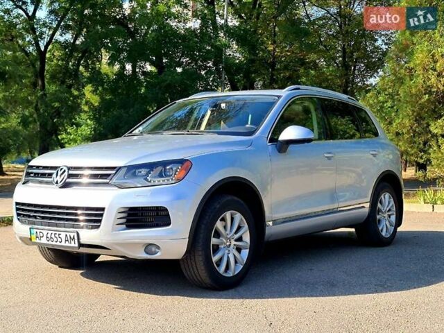 Белый Фольксваген Туарег, объемом двигателя 2.97 л и пробегом 195 тыс. км за 19700 $, фото 1 на Automoto.ua