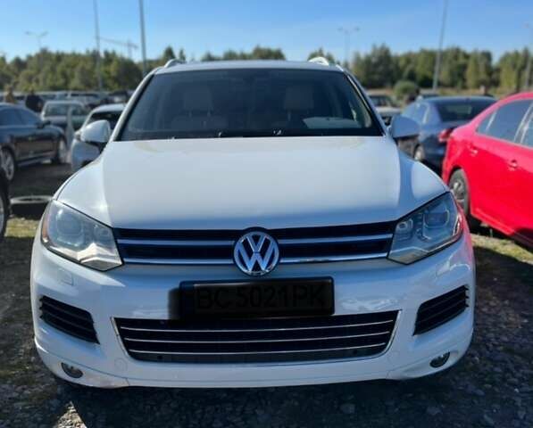 Белый Фольксваген Туарег, объемом двигателя 3.6 л и пробегом 138 тыс. км за 15300 $, фото 1 на Automoto.ua