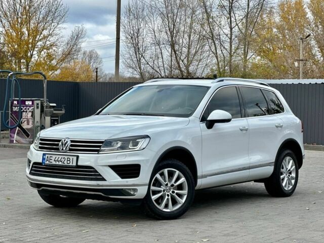 Білий Фольксваген Туарег, об'ємом двигуна 3 л та пробігом 180 тис. км за 29500 $, фото 1 на Automoto.ua