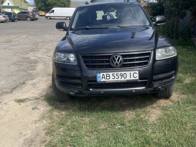 Черный Фольксваген Туарег, объемом двигателя 2.5 л и пробегом 338 тыс. км за 8500 $, фото 1 на Automoto.ua