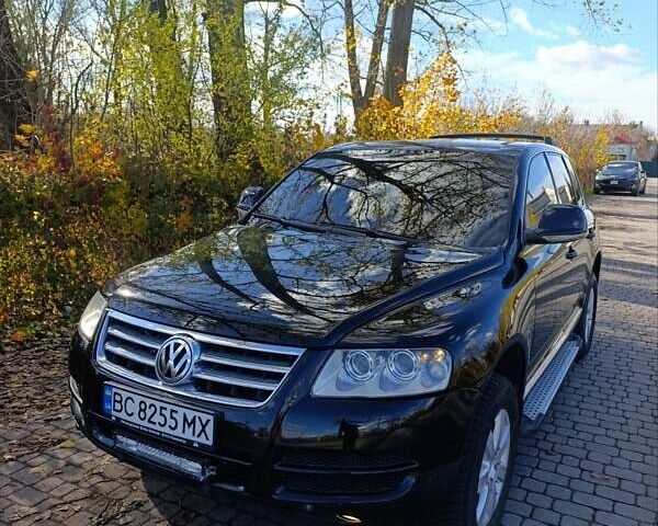 Черный Фольксваген Туарег, объемом двигателя 2.5 л и пробегом 333 тыс. км за 8200 $, фото 1 на Automoto.ua