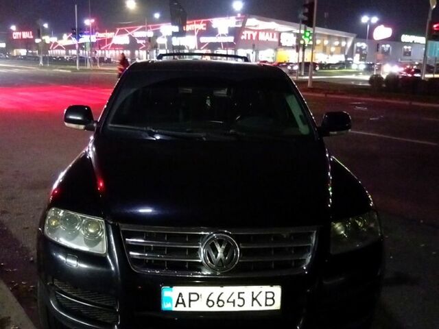 Черный Фольксваген Туарег, объемом двигателя 2.5 л и пробегом 351 тыс. км за 7500 $, фото 1 на Automoto.ua
