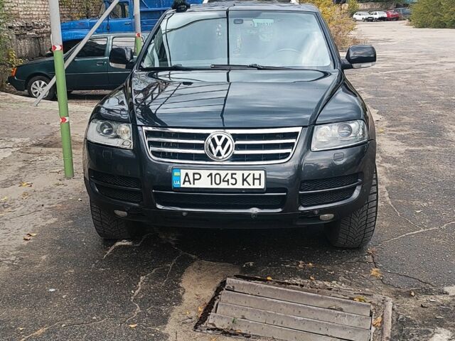 Чорний Фольксваген Туарег, об'ємом двигуна 2.5 л та пробігом 300 тис. км за 5500 $, фото 1 на Automoto.ua