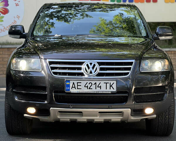 Чорний Фольксваген Туарег, об'ємом двигуна 3 л та пробігом 280 тис. км за 11000 $, фото 1 на Automoto.ua