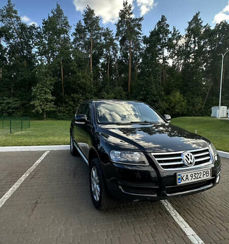 Черный Фольксваген Туарег, объемом двигателя 2.97 л и пробегом 281 тыс. км за 10500 $, фото 1 на Automoto.ua