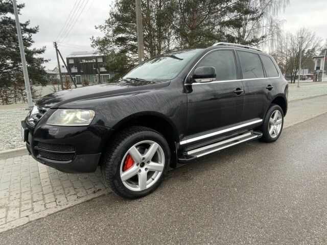 Черный Фольксваген Туарег, объемом двигателя 3 л и пробегом 309 тыс. км за 3200 $, фото 1 на Automoto.ua