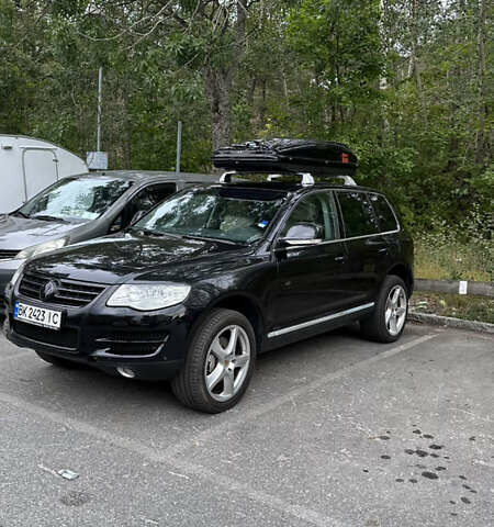 Фольксваген Туарег 2007 у Одесі на Automoto.ua Чорний Фольксваген Туарег, об'ємом двигуна 4.92 л та пробігом 300 тис. км за 11000 $, фото 1 на Automoto.ua