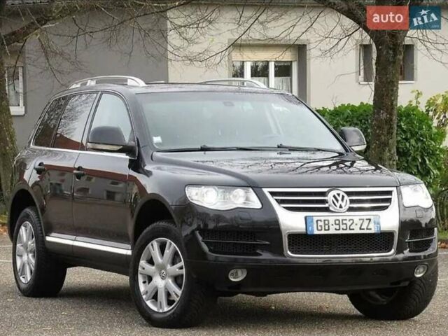 Черный Фольксваген Туарег, объемом двигателя 0 л и пробегом 244 тыс. км за 4200 $, фото 1 на Automoto.ua