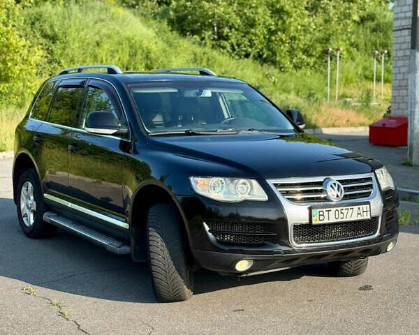 Черный Фольксваген Туарег, объемом двигателя 2.97 л и пробегом 290 тыс. км за 10999 $, фото 1 на Automoto.ua