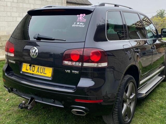 Черный Фольксваген Туарег, объемом двигателя 0 л и пробегом 276 тыс. км за 5443 $, фото 1 на Automoto.ua