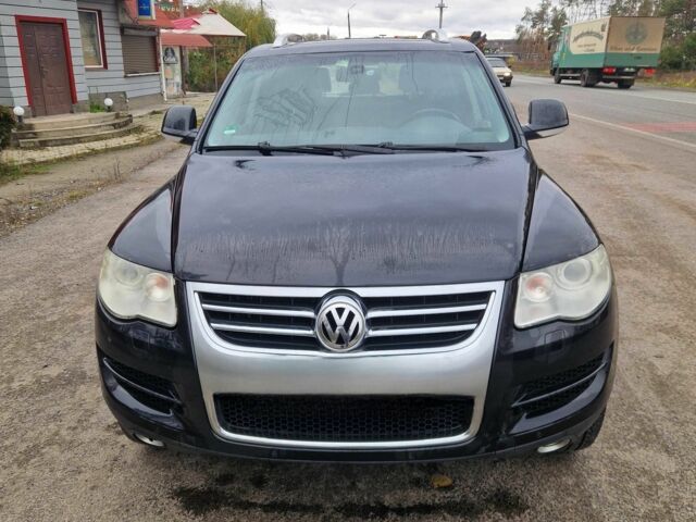 Чорний Фольксваген Туарег, об'ємом двигуна 3 л та пробігом 500 тис. км за 7000 $, фото 1 на Automoto.ua