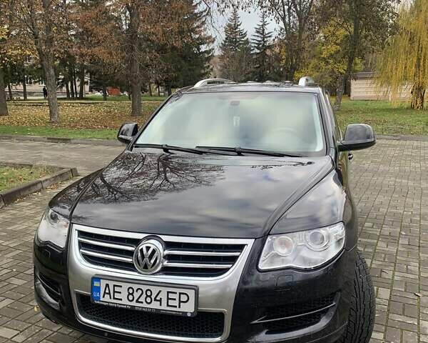 Чорний Фольксваген Туарег, об'ємом двигуна 3 л та пробігом 270 тис. км за 14700 $, фото 1 на Automoto.ua