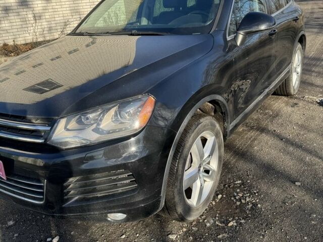 Черный Фольксваген Туарег, объемом двигателя 3 л и пробегом 287 тыс. км за 16500 $, фото 1 на Automoto.ua