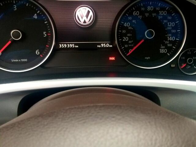 Чорний Фольксваген Туарег, об'ємом двигуна 3 л та пробігом 360 тис. км за 17300 $, фото 1 на Automoto.ua