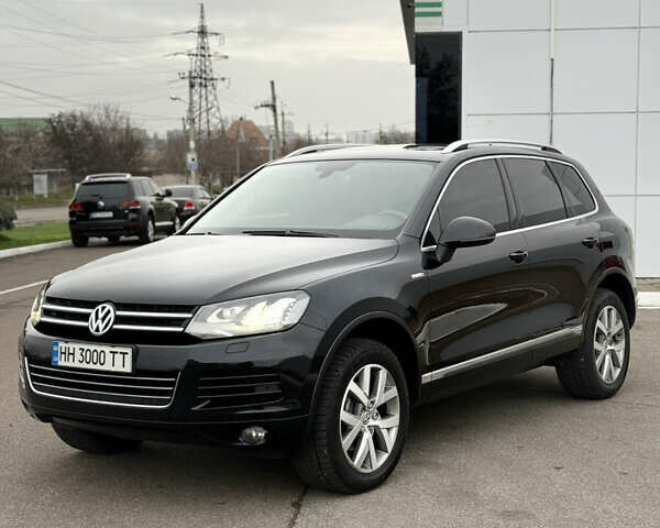 Черный Фольксваген Туарег, объемом двигателя 2.97 л и пробегом 280 тыс. км за 19300 $, фото 1 на Automoto.ua