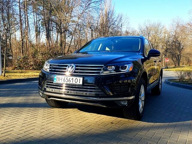 Чорний Фольксваген Туарег, об'ємом двигуна 3 л та пробігом 172 тис. км за 30999 $, фото 1 на Automoto.ua